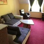 West Hotel