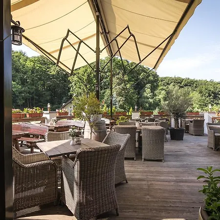 Szálloda West 3*