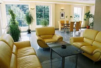 Otel West