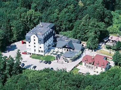 West Otel 3*