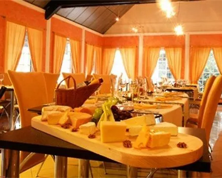 West Otel 3*
