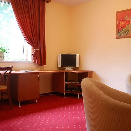 West Hotel 3*