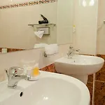 Szálloda West Pozsony