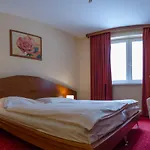 West Szálloda Pozsony