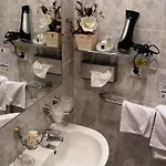 Szálloda West 3*